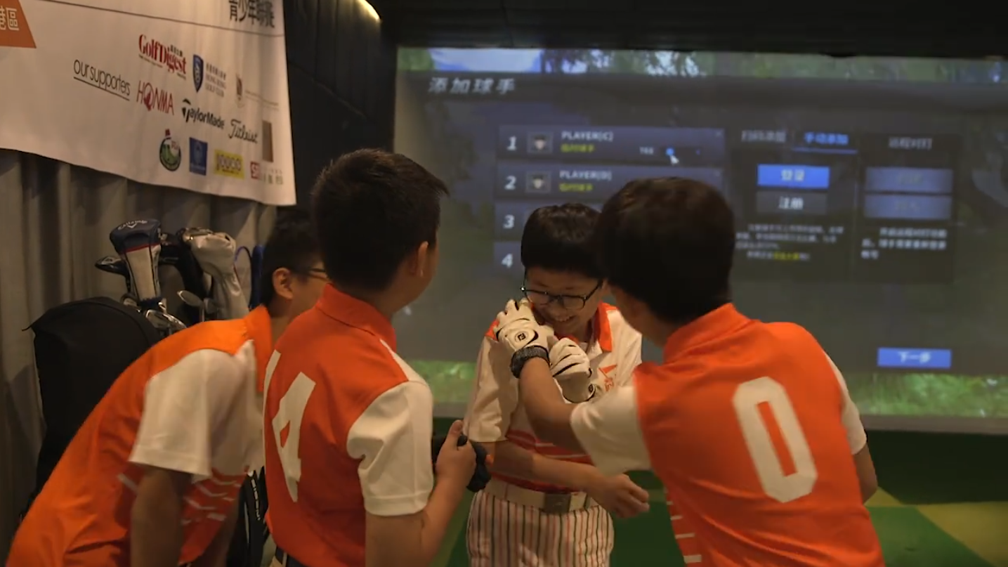 玩鬧嬉戲，親密無間.png